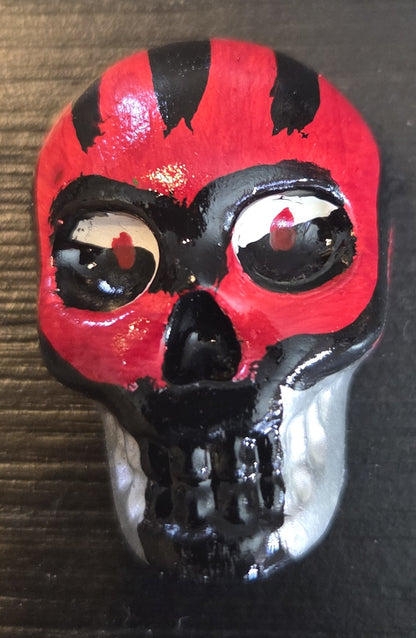 Painted Skull art size 1"X 1.5" with Magnetic back