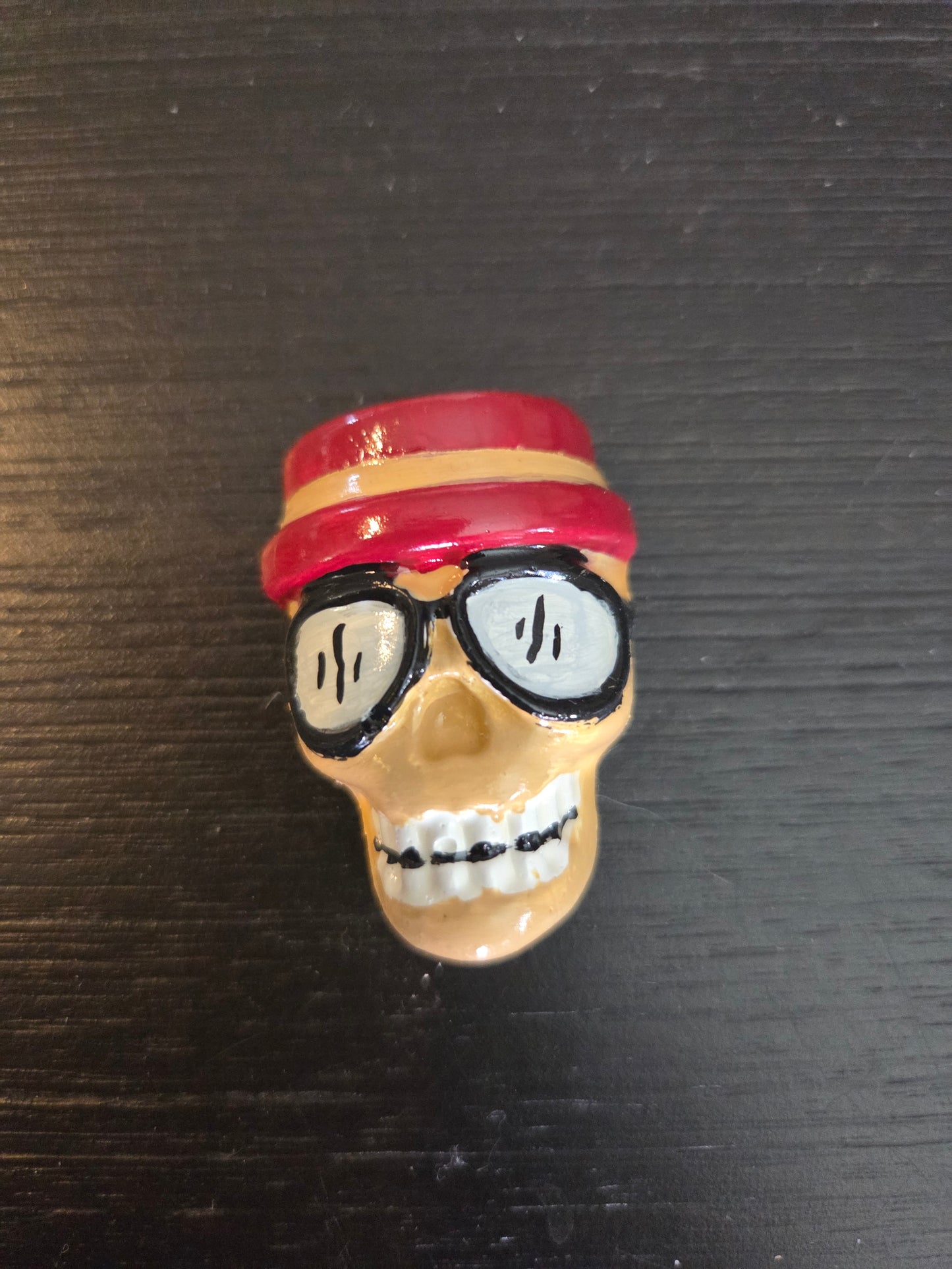 Painted Skull art size 1"X 1.5" with Magnetic back