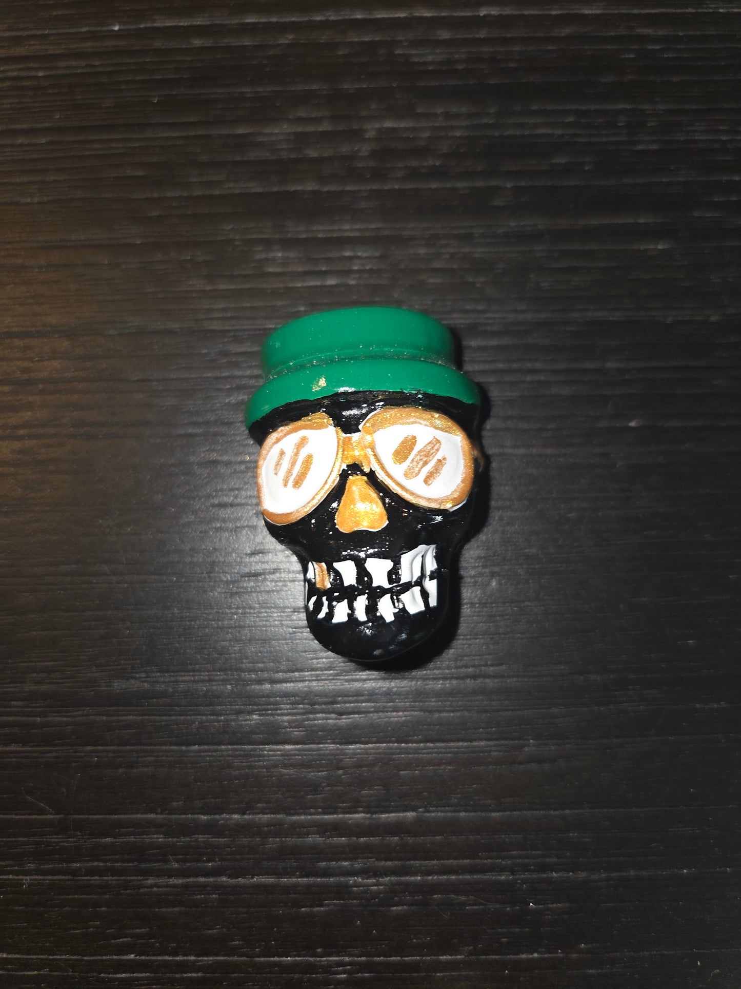 Painted Skull art size 1"X 1.5" with Magnetic back